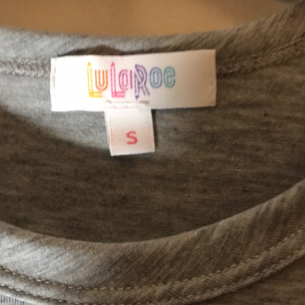 Lularoe Patrick T - Picture 3 of 8
